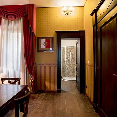 卡利亚里 Palazzo Chiara酒店 外观 照片